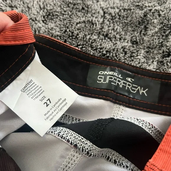 O’Neill board shorts - Picture 3 of 3